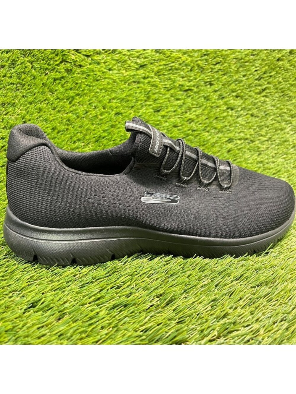 Skechers Summits-Radiant Flow Womens Size 9D Black Running Shoes Sneakers